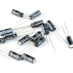 ⁦220uf 450V capacitor مكثف⁩ - الصورة ⁦3⁩